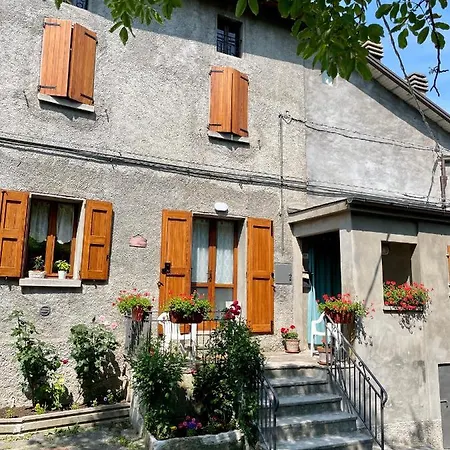 Ca' Di Lucchini * San Benedetto Val di Sambro